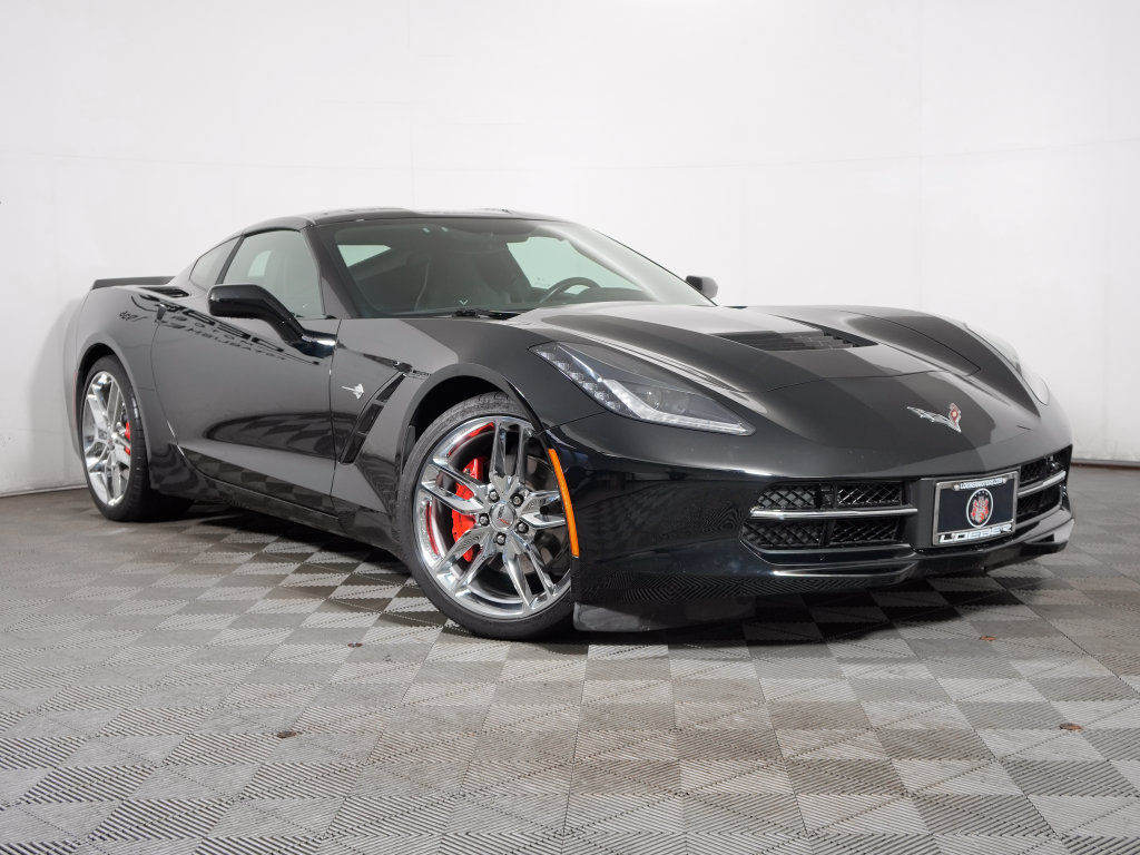 Used 2017 Chevrolet Corvette Stingray Coupe w/ 2LT Preferred Equipment Group RWD image 9