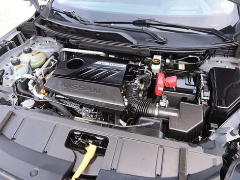Certified 2025 Nissan Rogue SL w/ SL Premium Package AWD/4WD image 28