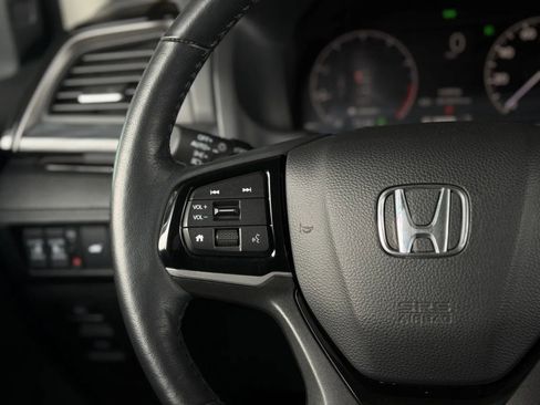 Used 2025 Honda Odyssey Elite image 25