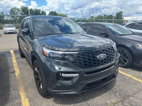 Used 2023 Ford Explorer ST-Line w/ Class IV Trailer Tow Package AWD/4WD image 29