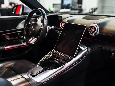 Used 2022 Mercedes-Benz SL 55 AMG 4MATIC image 9