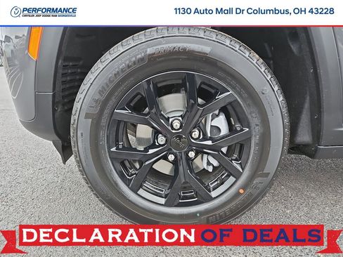 New 2026 Jeep Grand Cherokee Altitude image 9