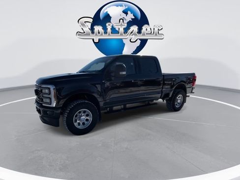 Used 2024 Ford F250 XLT w/ XLT Premium Package image 7