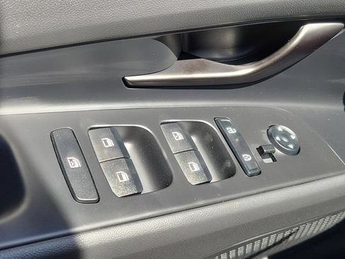 New 2026 Hyundai Elantra Sport FWD image 16
