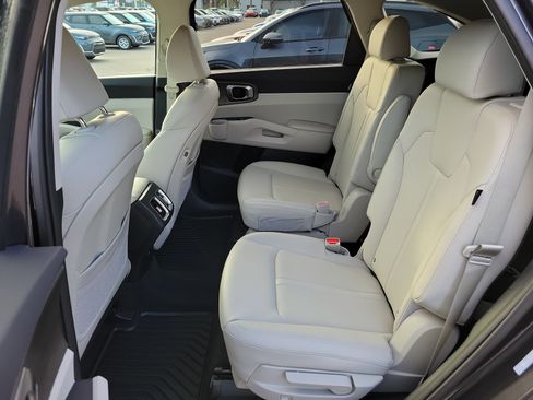 Certified 2025 Kia Sorento X-Line EX image 16