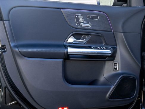 Used 2026 Mercedes-Benz GLA 250 image 12