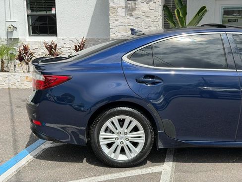 Used 2014 Lexus ES 350 w/ Premium Package FWD image 18