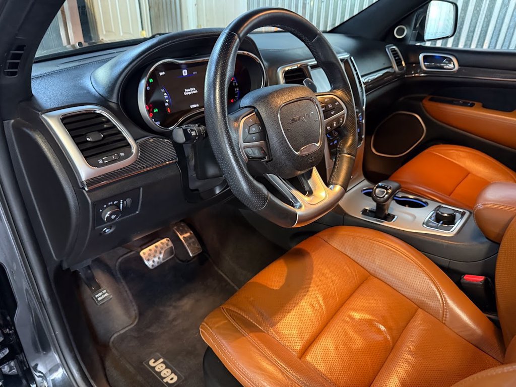 Used 2014 Jeep Grand Cherokee SRT8 w/ Luxury Group II AWD/4WD image 10