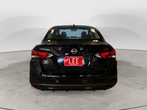 New 2025 Nissan Versa SR w/ Trunk Package FWD image 4