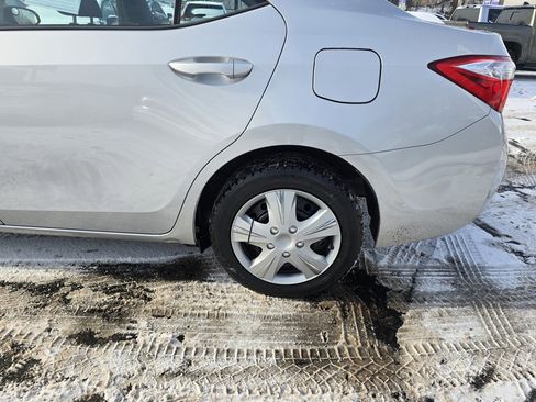 Used 2015 Toyota Corolla LE image 4