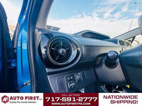 Used 2015 Toyota Prius C Four image 11