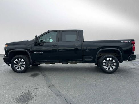 Used 2024 Chevrolet Silverado 2500 Custom w/ Custom Value Package image 6