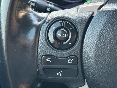 Used 2014 Lexus CT 200h image 33