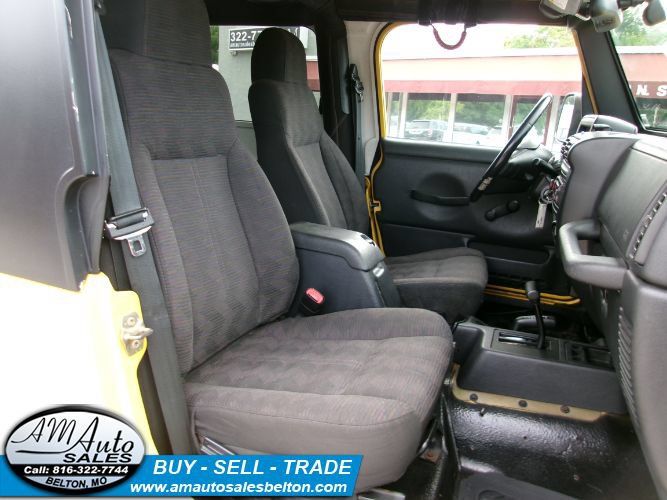 Used 2004 Jeep Wrangler 4WD image 12