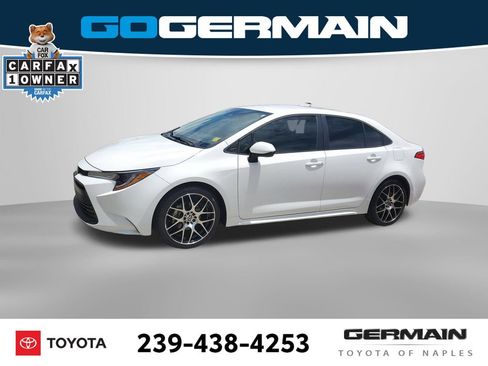 Used 2025 Toyota Corolla LE FWD image 12