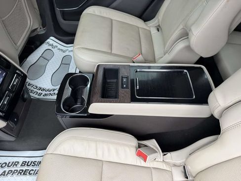 Used 2023 Lincoln Aviator Reserve w/ Equipment Group 201A AWD/4WD image 15