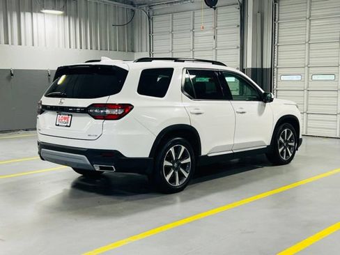 Used 2023 Honda Pilot Elite image 23
