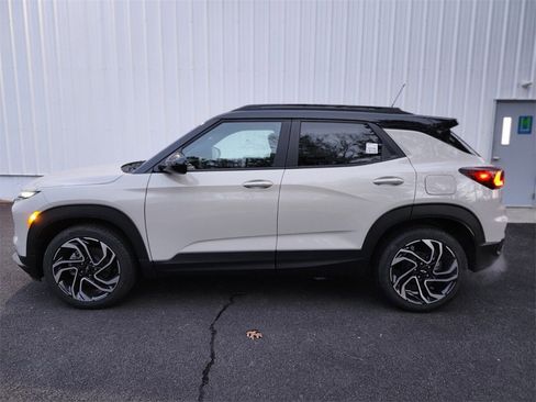 New 2026 Chevrolet TrailBlazer RS w/ Convenience Package image 2