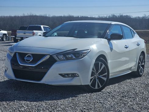 Used 2017 Nissan Maxima 3.5 S image 2
