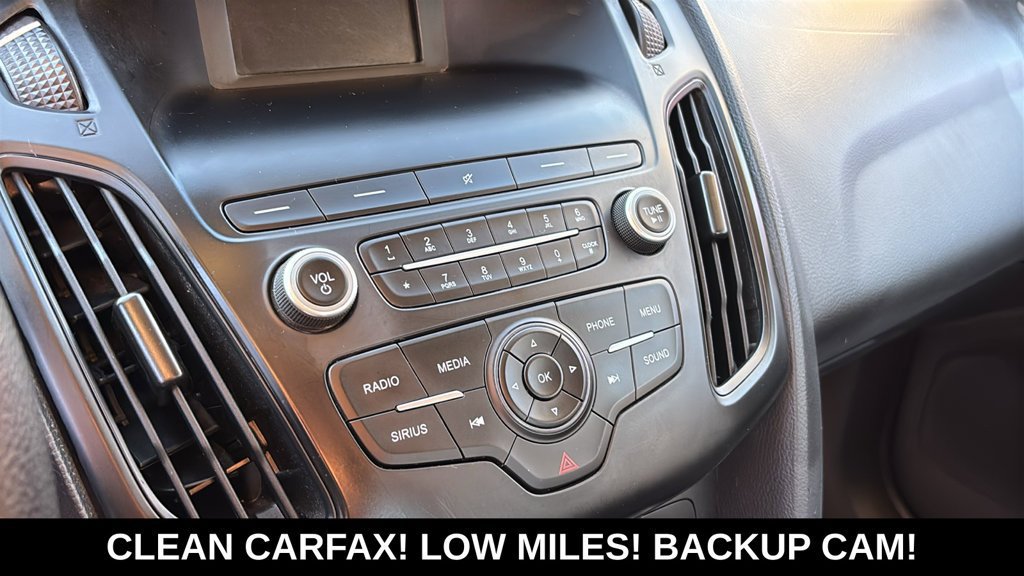 Used 2018 Ford Focus SE FWD image 16
