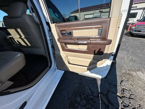 Used 2014 RAM 3500 Laramie AWD/4WD image 25