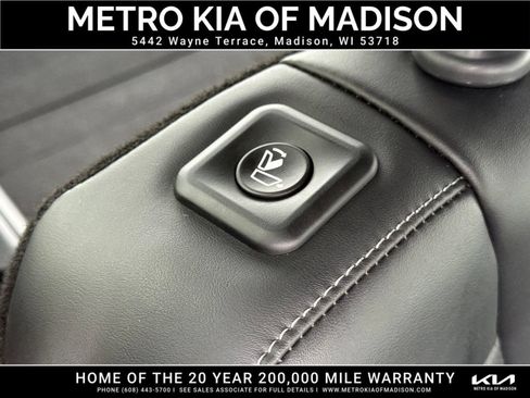 Used 2023 Kia Telluride S AWD/4WD image 44