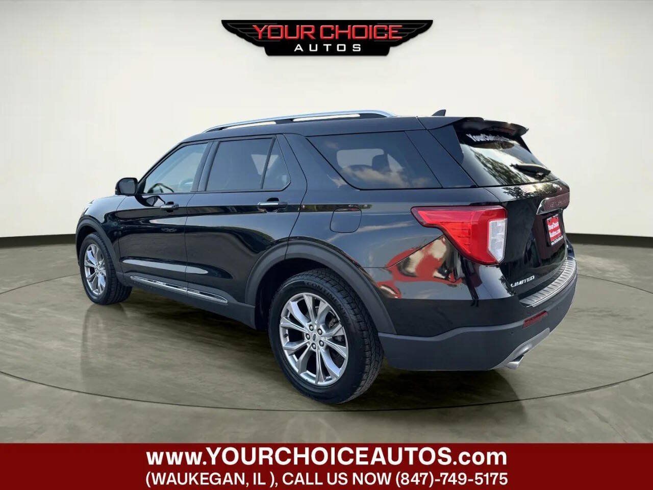 Used 2021 Ford Explorer Limited w/ Equipment Group 301A AWD/4WD image 3
