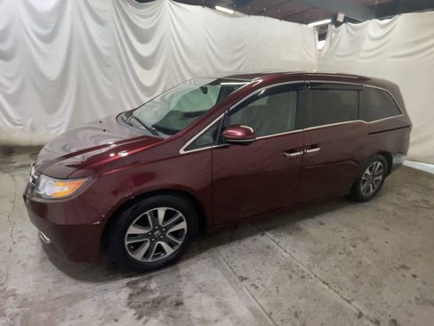 Used 2016 Honda Odyssey Touring Elite image 4