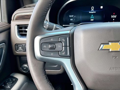 Used 2022 Chevrolet Tahoe LT w/ Luxury Package RWD image 24