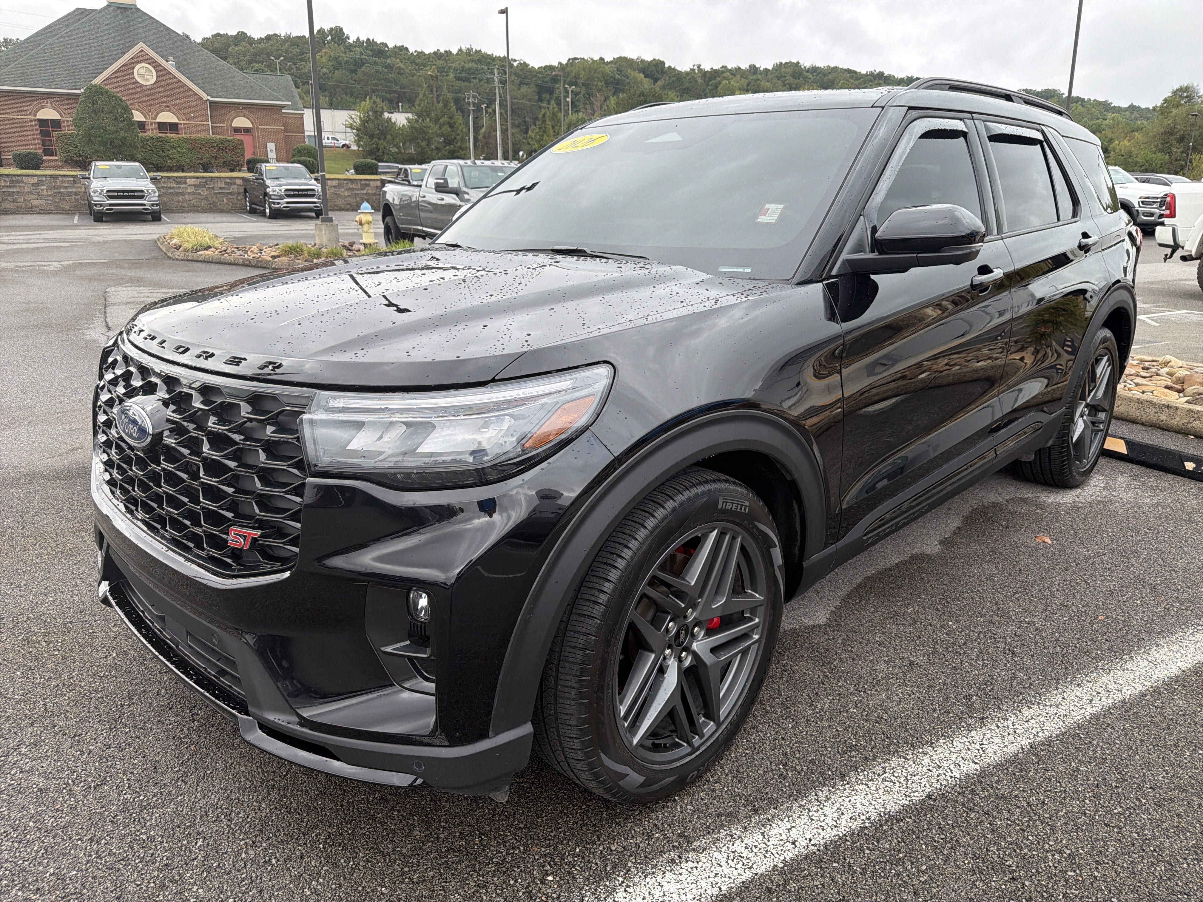 Used 2026 Ford Explorer ST w/ Sun And Sound Package AWD/4WD image 2