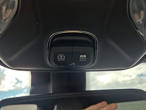 Used 2022 Jeep Compass Limited w/ (RED) Package image 36