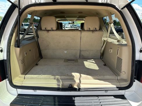 Used 2017 Ford Expedition EL Limited w/ Equipment Group 301A AWD/4WD image 19