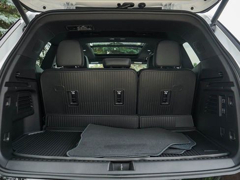 New 2026 Buick Enclave Sport Touring w/ Power Package image 8