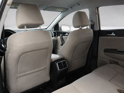 Used 2022 Kia Sportage LX FWD image 18