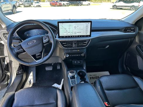 Used 2023 Ford Escape Platinum AWD/4WD image 7