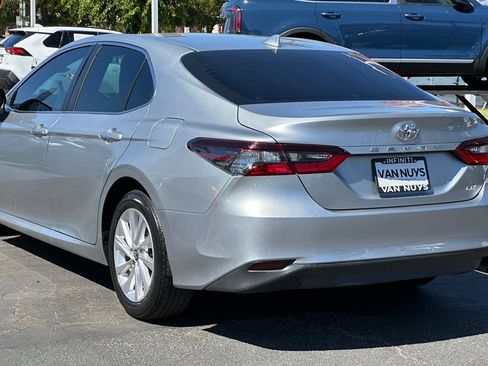 Used 2023 Toyota Camry LE FWD image 5