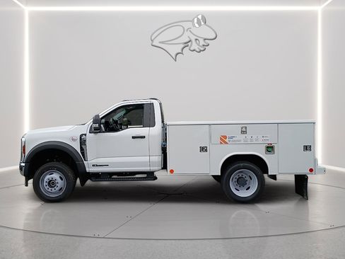 New 2024 Ford F450 XL image 5