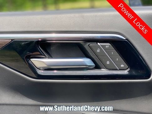 Used 2025 Chevrolet Tahoe LT AWD/4WD image 13