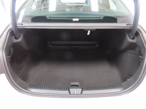 Used 2025 Mercedes-Benz E 350 4MATIC Sedan image 16