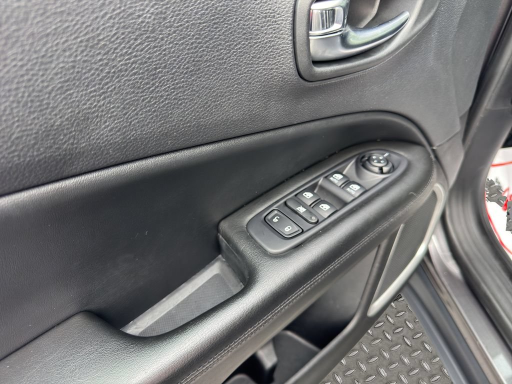 Used 2019 Jeep Compass Latitude AWD/4WD image 21
