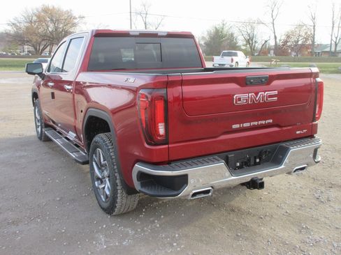 New 2026 GMC Sierra 1500 SLT w/ SLT Premium Plus Package image 9