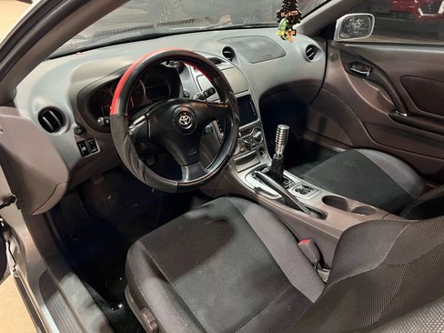 Used 2000 Toyota Celica GT image 9
