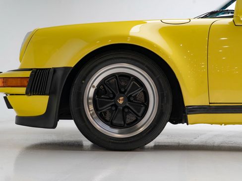 Used 1988 Porsche 911 Carrera RWD image 58