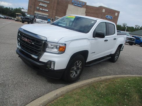 Used 2022 GMC Canyon AT4 w/ Trailering Package AWD/4WD image 3