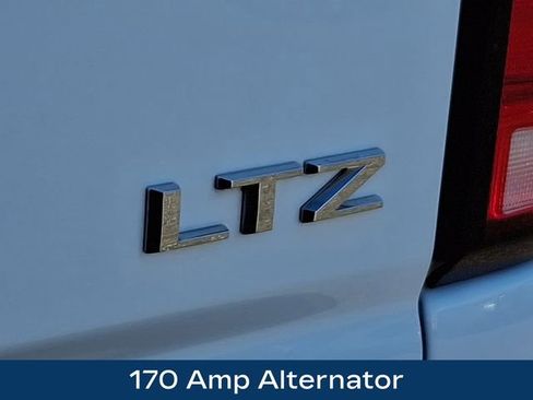 Used 2024 Chevrolet Silverado 2500 LTZ w/ LTZ Convenience Package image 33