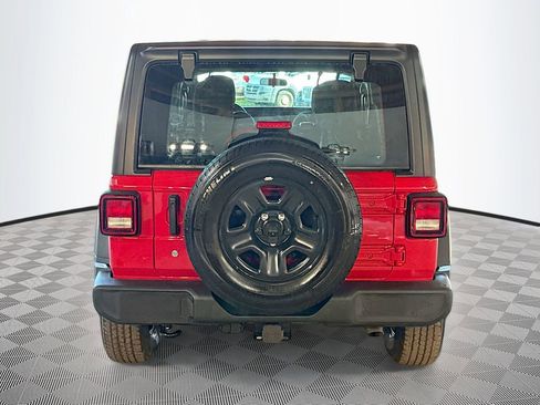 Used 2021 Jeep Wrangler Unlimited Sport image 7