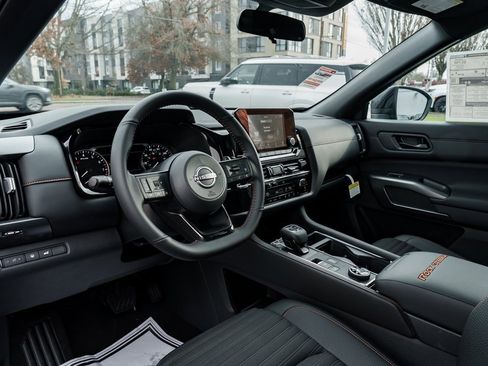 New 2025 Nissan Pathfinder Rock Creek image 20