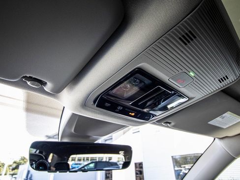 New 2026 Volkswagen Atlas SEL Premium R-Line image 42