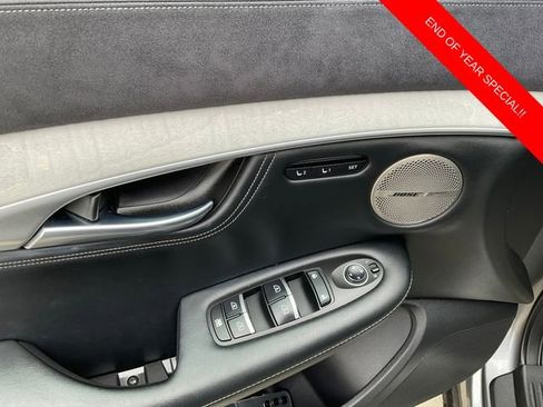 Used 2019 INFINITI QX50 Essential w/ Sensory Package image 12