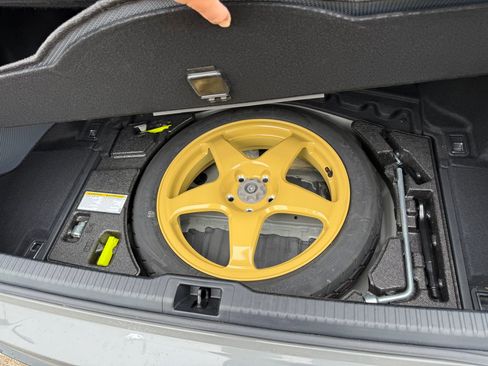 Used 2022 Lexus IS 500 w/ Accessory Package image 26